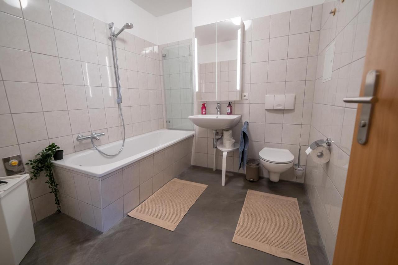 Апартаменты Fullhouse - Zwickau - L12 - 2 Single Beds - Nespresso - Smarttv Экстерьер фото
